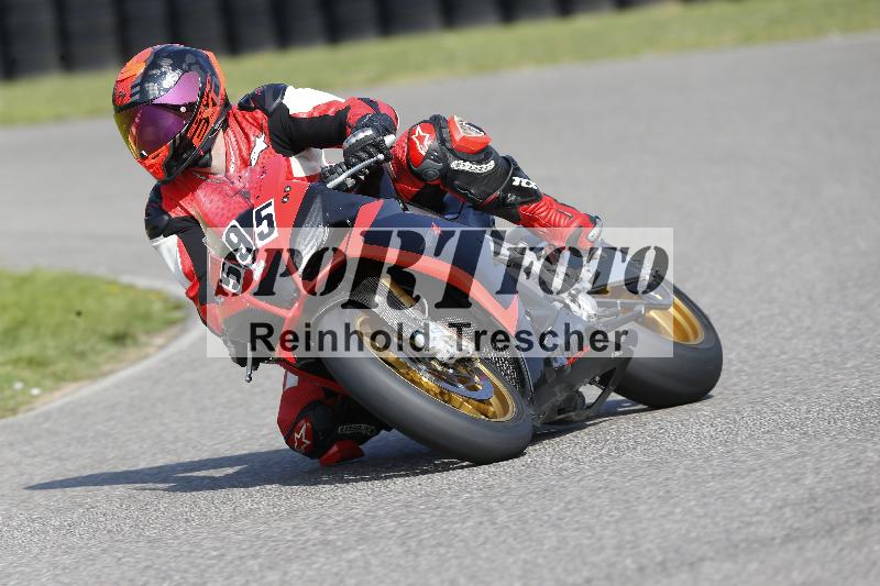 /45 10.08.2025 Plüss Moto Sport ADR/Einsteiger/595
